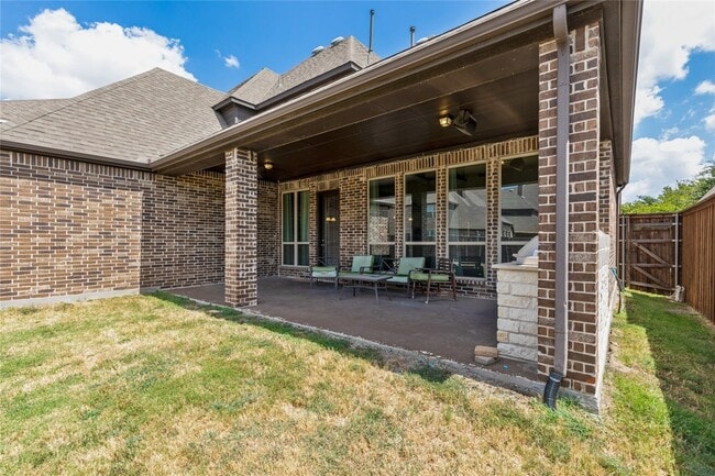 Building Photo - 1304 Damsel Caitlyn Dr