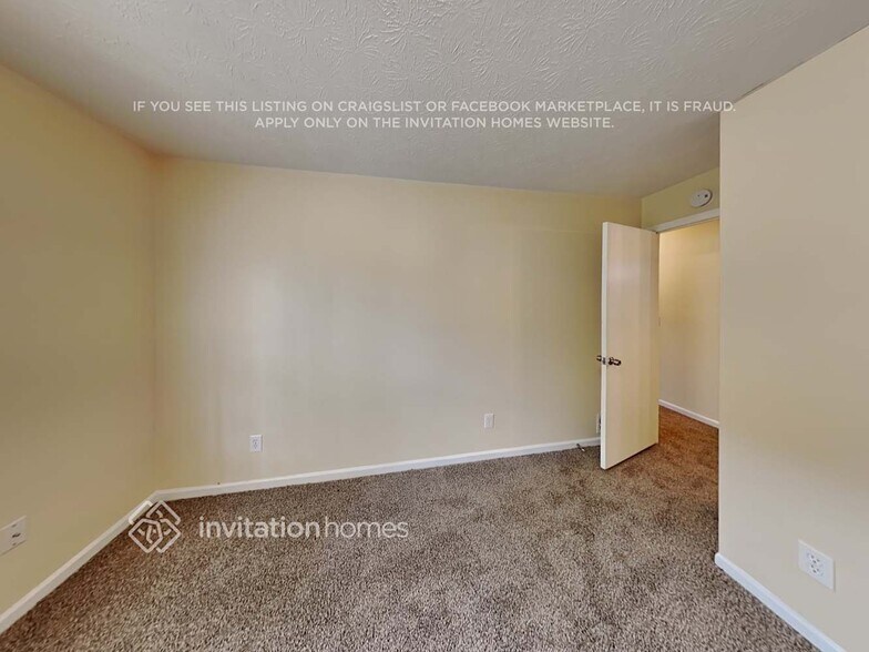 Building Photo - 5037 Dekalb Way