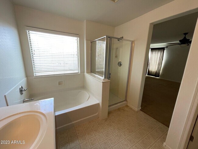Building Photo - 18235 N Alicia Ct