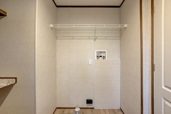 Building Photo - 295 Seays Rd