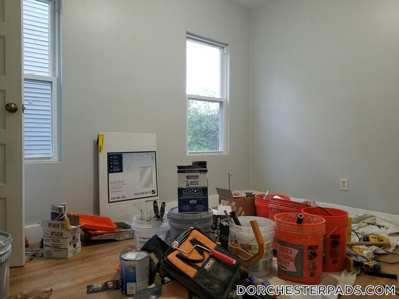 Building Photo - 109 Pleasant St