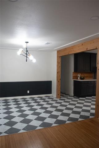 Building Photo - 2808 Peachtree Ln