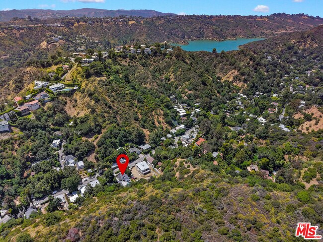 Building Photo - 1750 N Beverly Glen Blvd