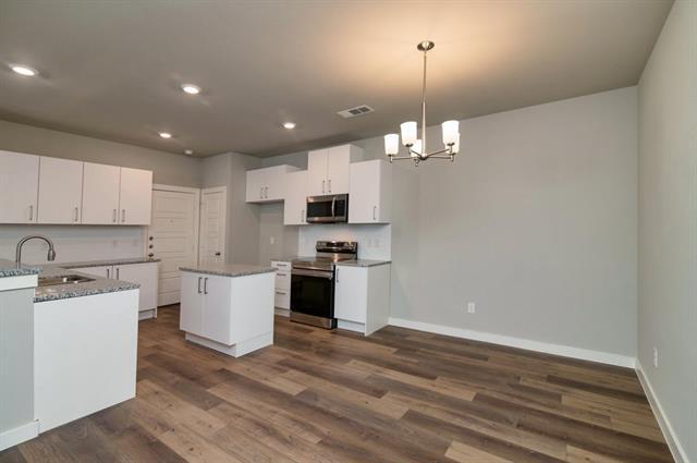 Building Photo - 729 Fallow Dr