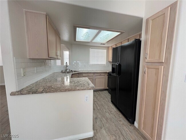 Building Photo - 2975 Bluegrass Ln