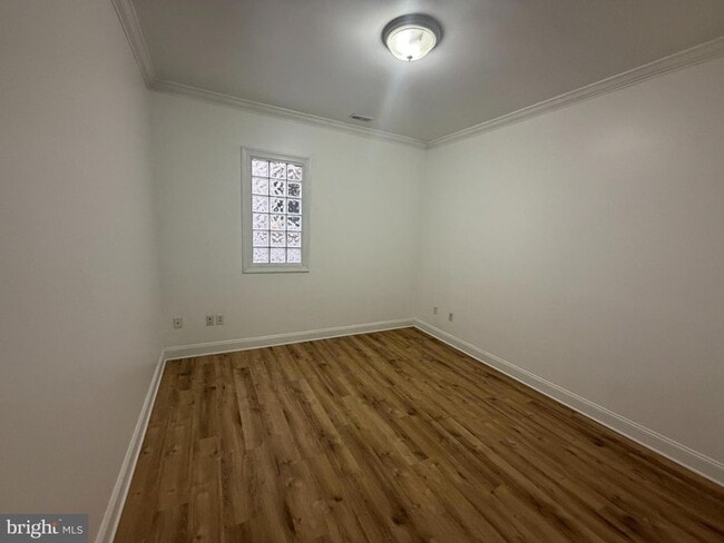 Building Photo - 107 N High St