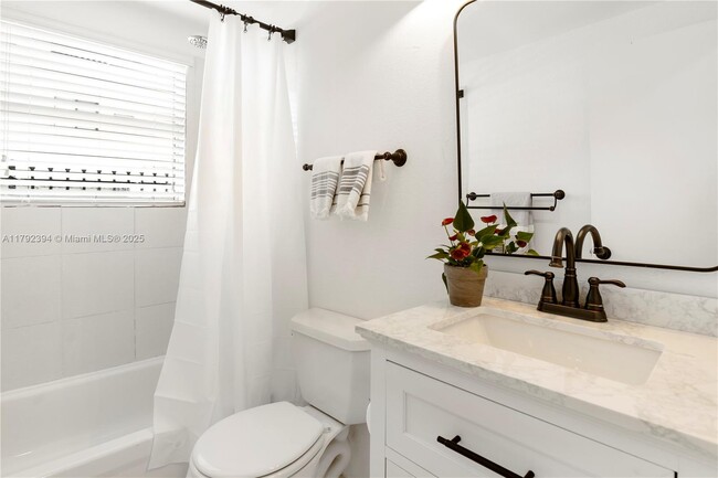 Building Photo - 8080 Tatum Waterway Dr