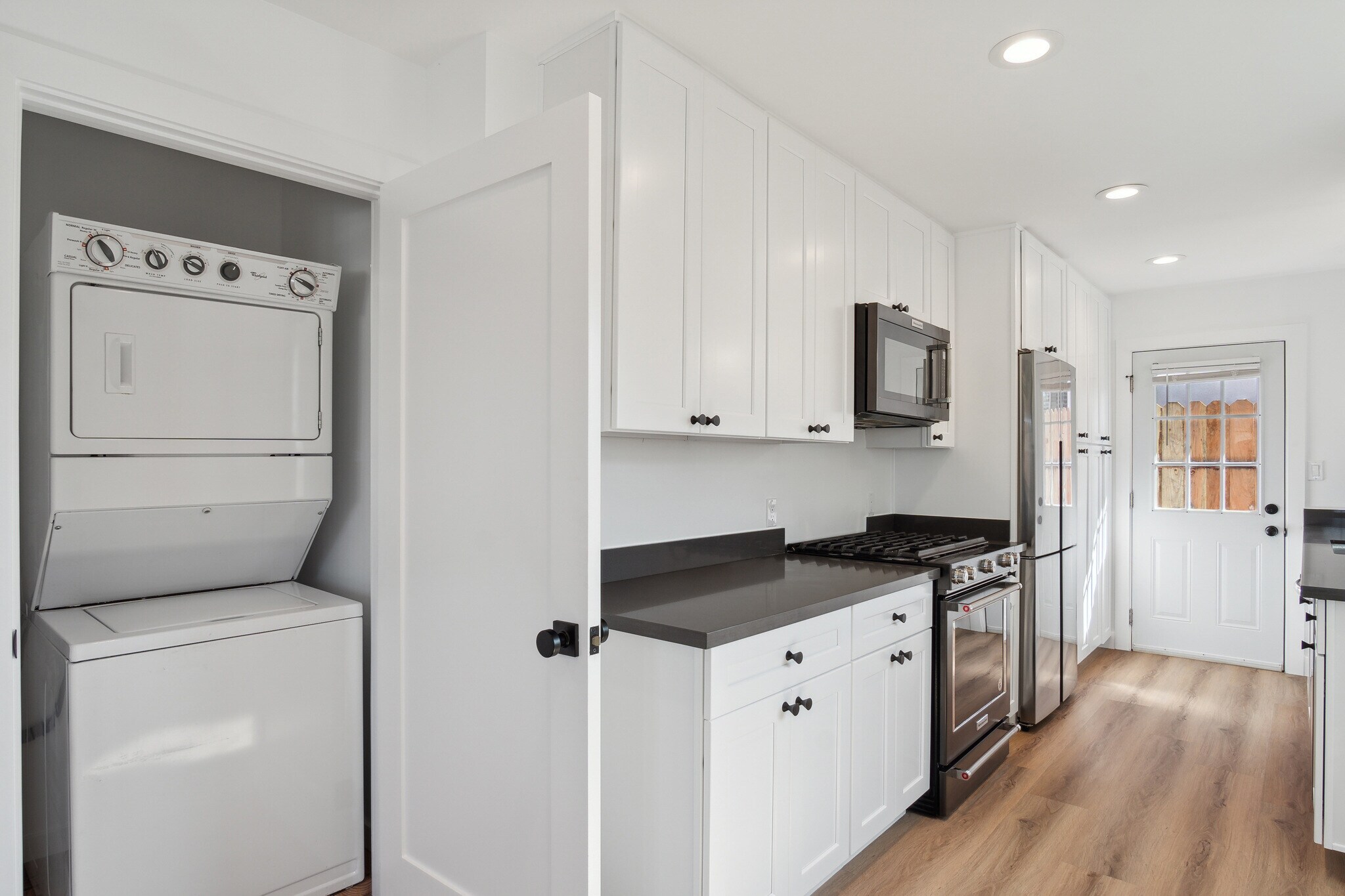 Building Photo - 8460 Kittyhawk Ave