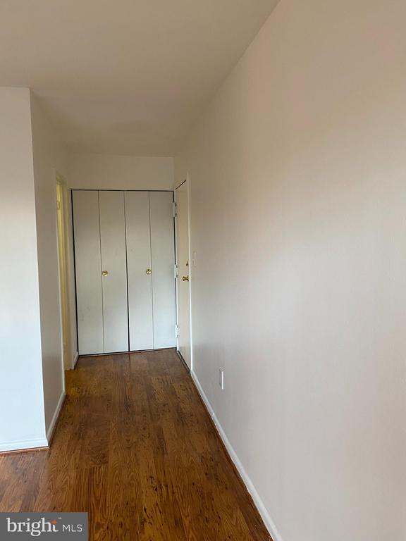 Building Photo - 6998 Hanover Pkwy