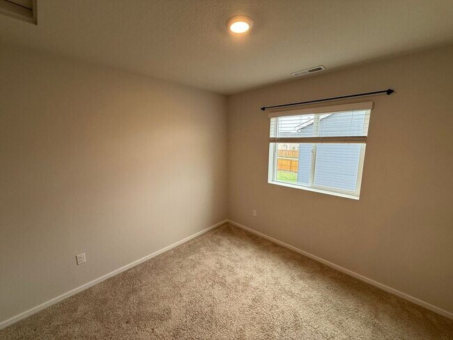 Building Photo - 4816 Apollo Ave