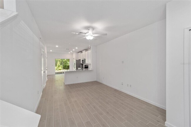 Building Photo - 3409 (LO)