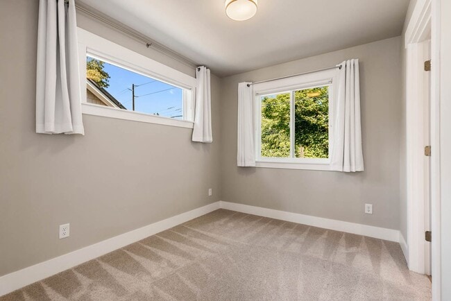 Building Photo - Modern 2 Bedroom Maple Leaf Living with Stylish Finishes & Flexible Living Space