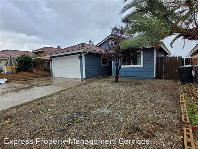 Building Photo - 1851 Eucalyptus St