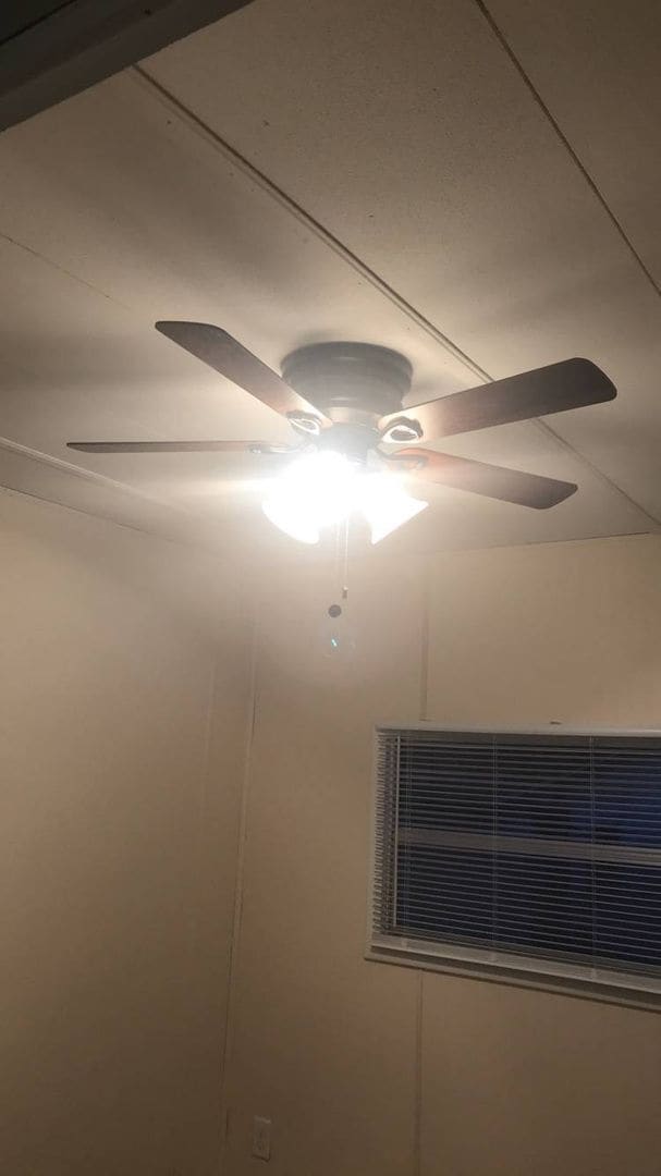 Building Photo - Updated 3 bedroom 1 bath mobile home with open floor plan