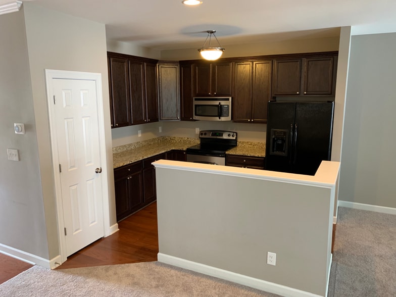 Building Photo - 1905 Fieldhouse Ave