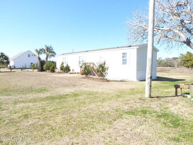 Building Photo - 150 Sunny Point Ln
