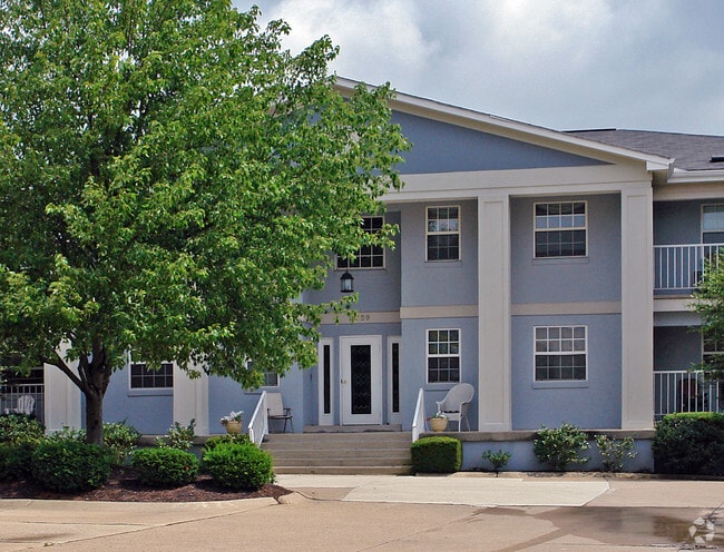 Building Photo - Wedgewood Manor