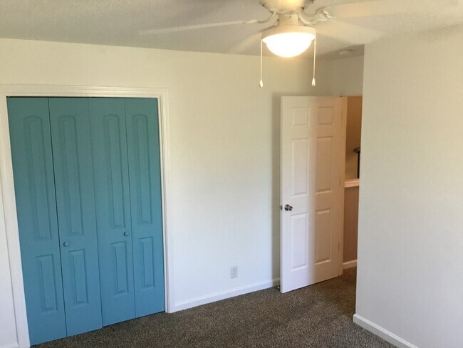 Building Photo - 3 Bedroom Home For Rent in Sango Area!