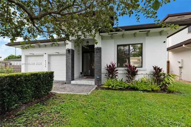 Building Photo - 6236 SW 26th St