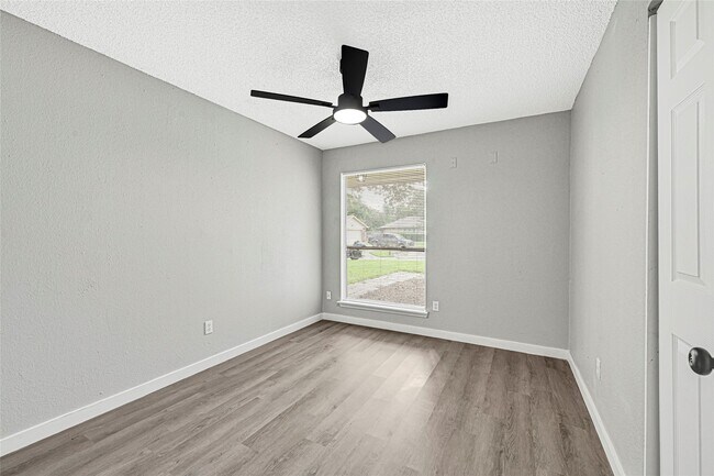 Building Photo - 1806 Settlers Ct