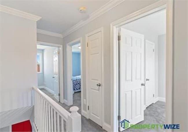 Building Photo - 2214 Redthorn Rd