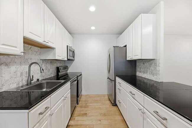 Building Photo - Elegantly Updated Apartment for Rent in Orinda