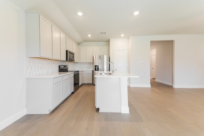 Building Photo - Brand-New 3-Bed Home with Designer Finishes, Energy Savings, and Community Amenities in Anna