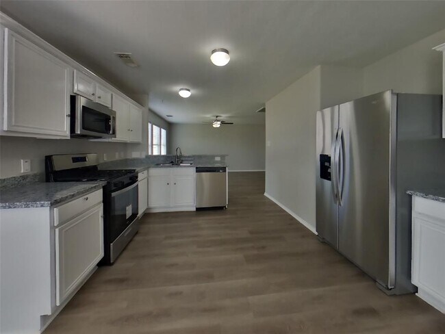 Building Photo - 20811 Mossy Hill Ln