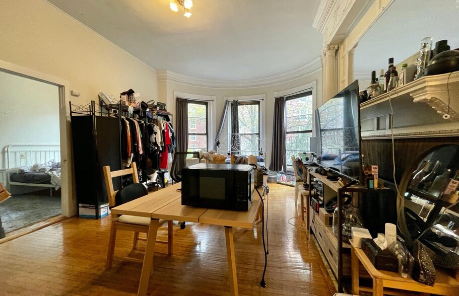 Building Photo - 41 Bay State Rd