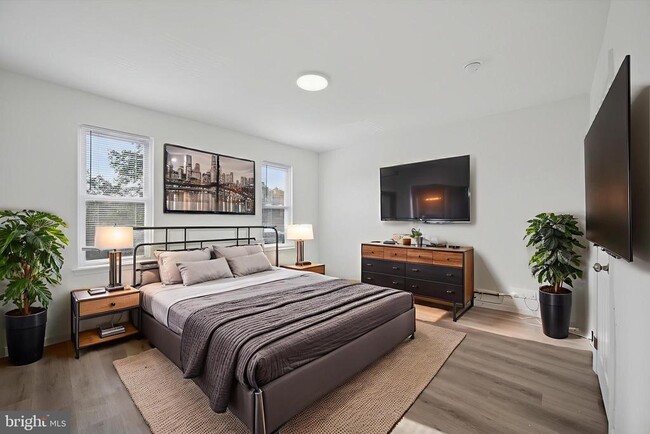 Building Photo - 183 W Logan St