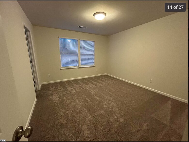 Building Photo - 3062 Hillgate Trl