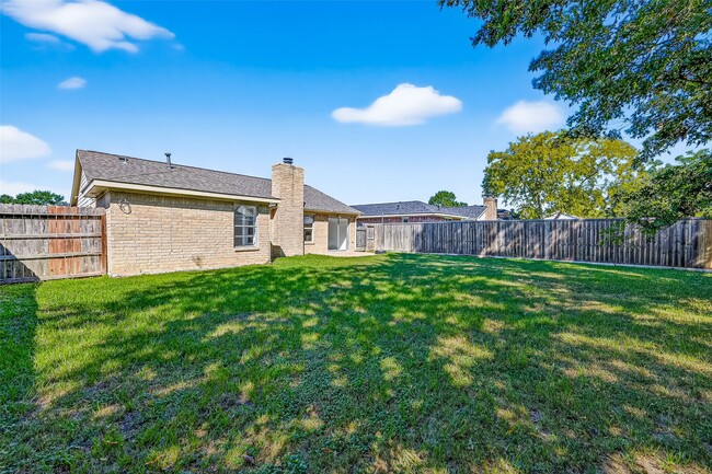 Building Photo - 4422 Wee Lassie Ln