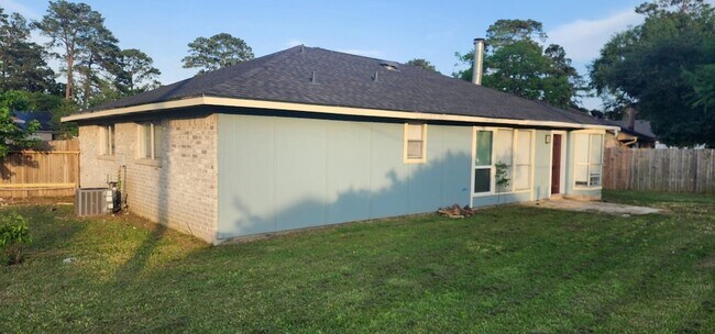 Building Photo - 23431 Dew Wood Ln