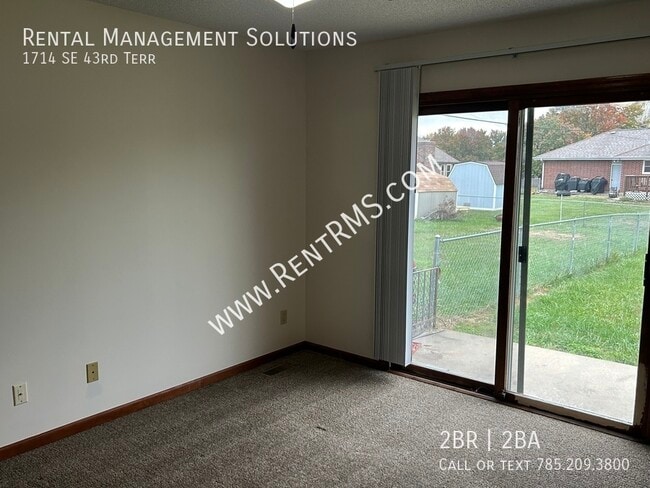 Building Photo - 1714 SE 43rd Terrace