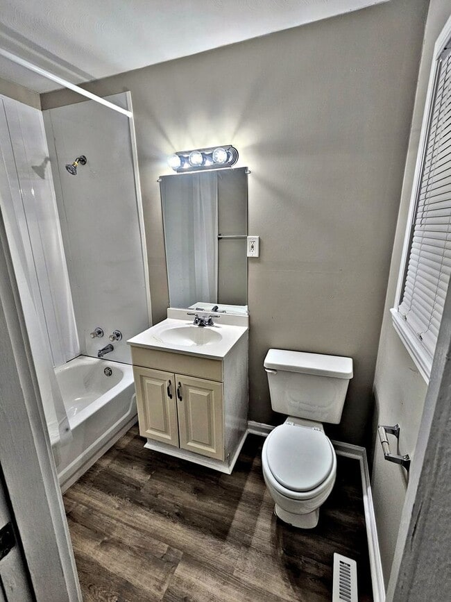 Building Photo - HOUSE FOR RENT - DECATUR