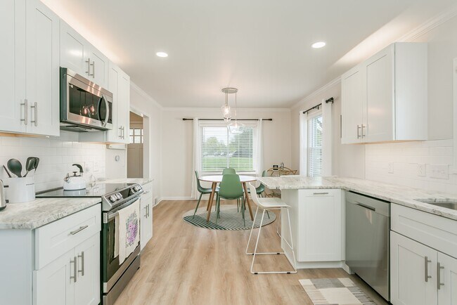 Building Photo - 136 Lattimore Rd