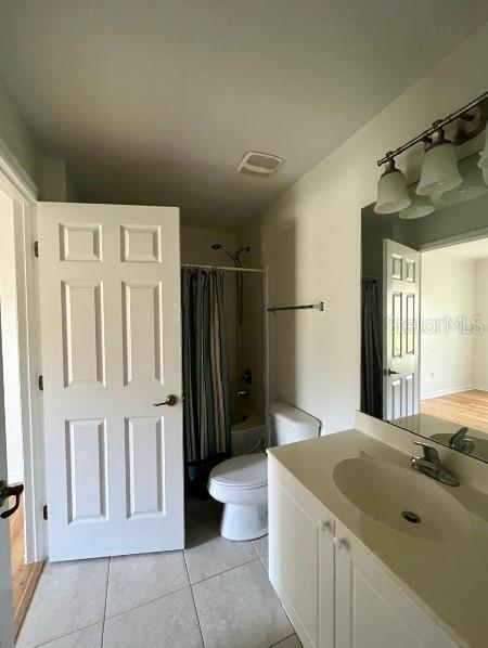 Building Photo - 2884 Club Cortile Cir