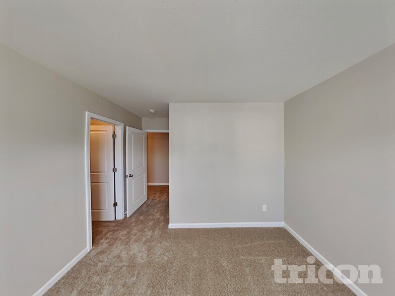 Building Photo - 5322 Northridge Dr