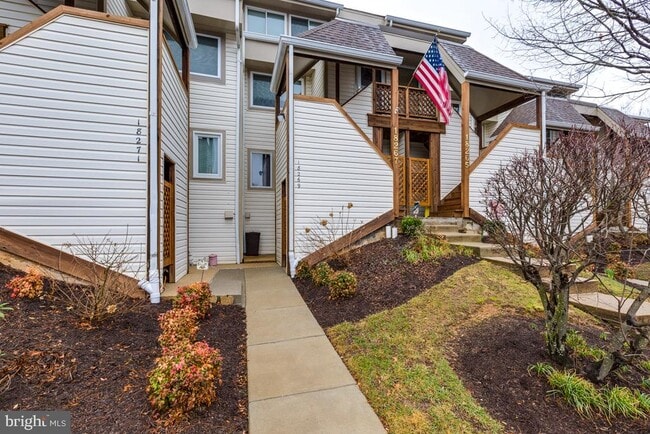 Building Photo - 18269 Leman Lake Dr