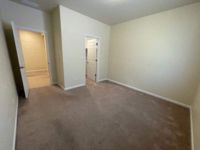 Building Photo - Beautiful Folsom Ranch Home