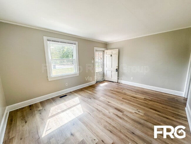 Building Photo - 1407 Edgerton St