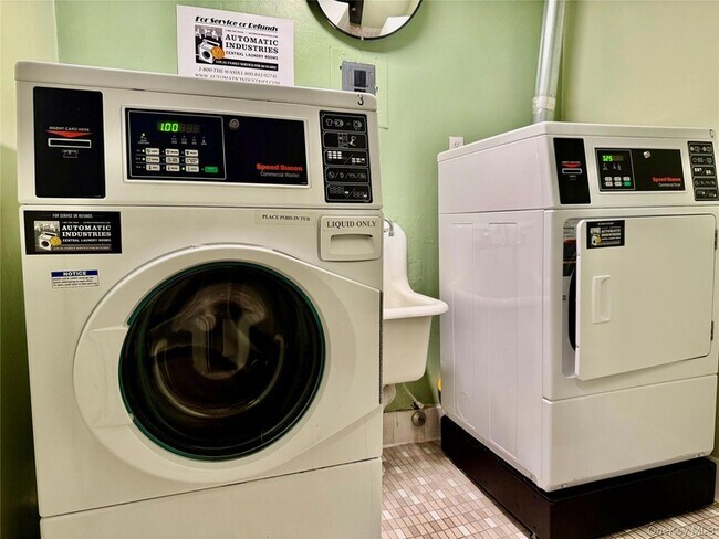 Building Photo - 100 Lincoln Ave