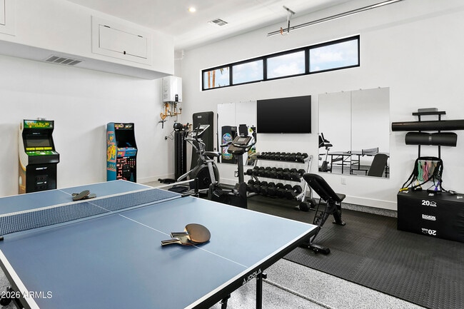 Building Photo - 4207 E Campbell Ave