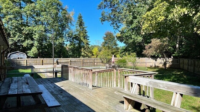 Building Photo - 191 Montgomery Rd