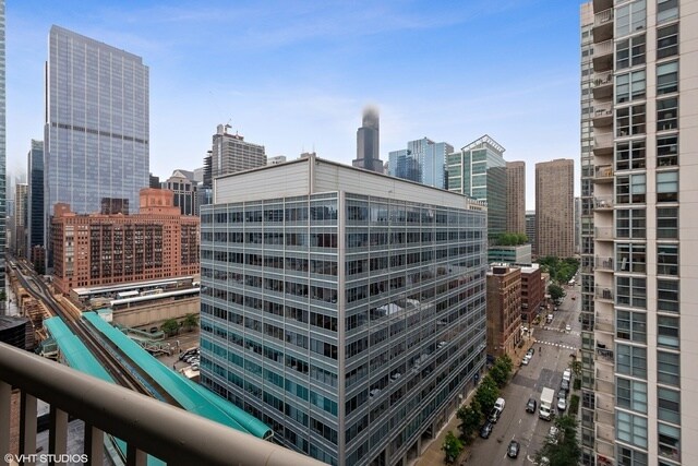 Building Photo - 200 N Jefferson St