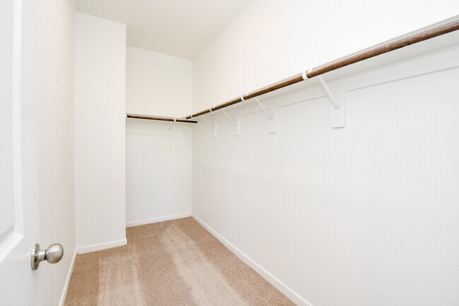 Building Photo - 14499 Cedar Ledge Ln