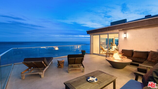 Building Photo - 26050 Pacific Coast Hwy