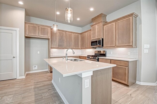 Building Photo - 315 N Spotted Fern Dr