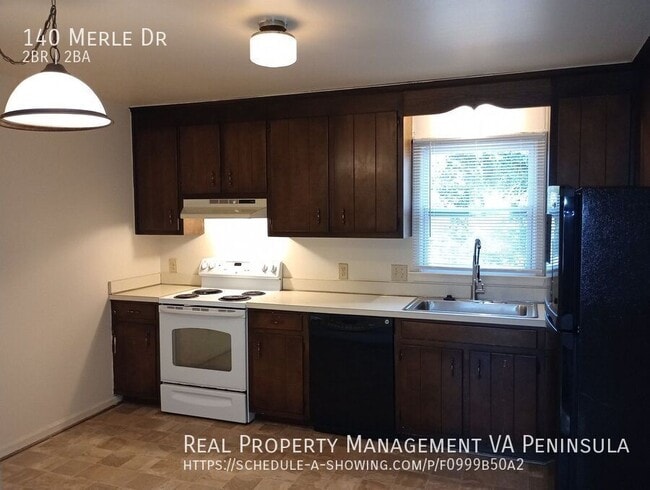 Building Photo - 140 Merle Dr