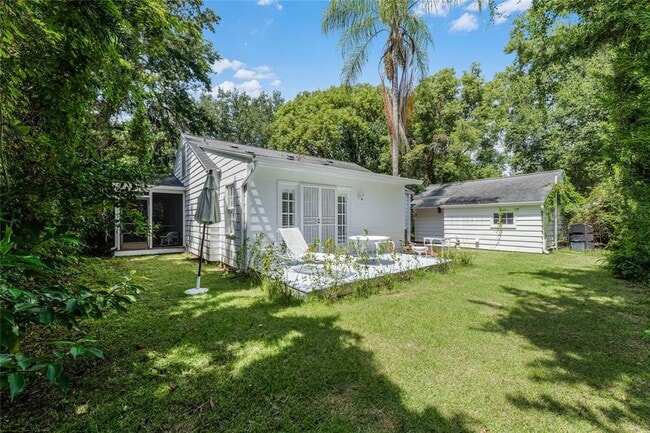 Building Photo - 220 Overlook Rd